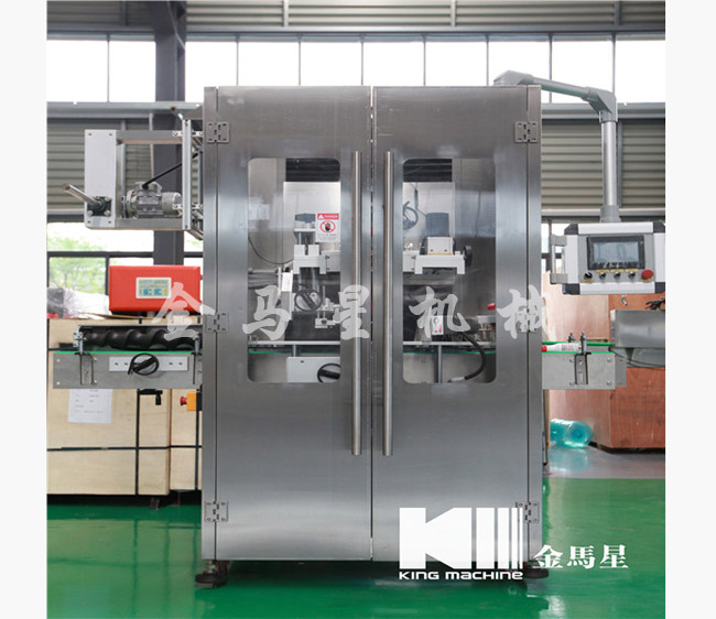 全自動(dòng)套標(biāo)機(jī)適用于（圓瓶，方瓶，扁瓶，不規(guī)則形狀的瓶)