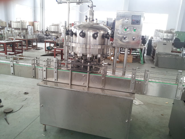 12頭含汽易拉罐飲料灌裝生產(chǎn)線