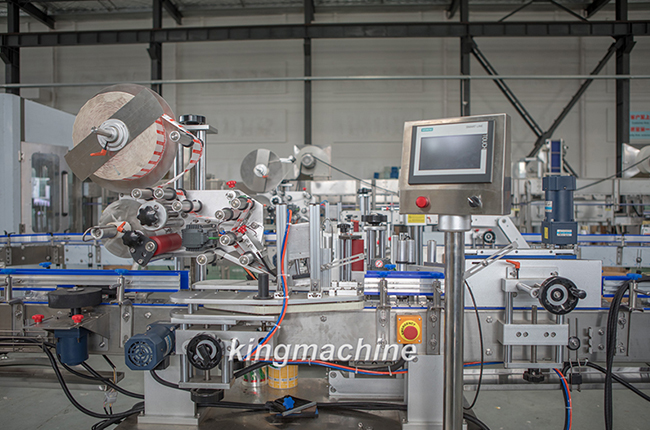 兩面貼標(biāo)機(jī)（瓶身、頂部T標(biāo)）